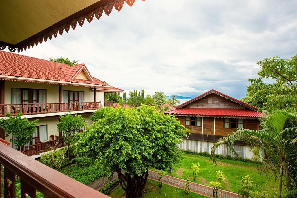Buri Beach Resort 帕干岛 外观 照片