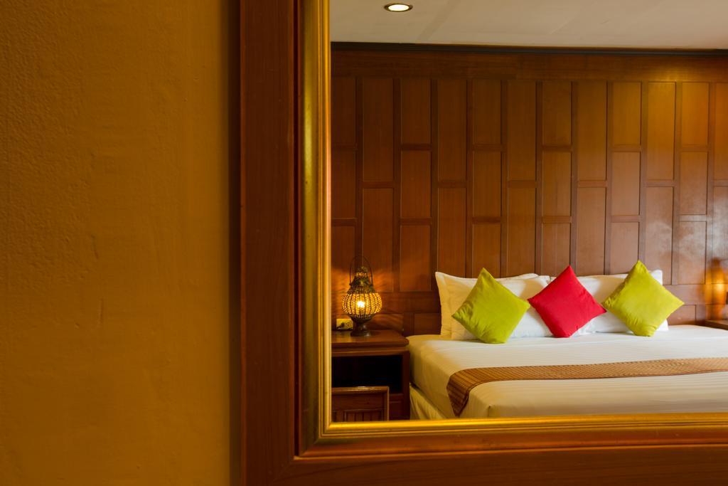 Buri Beach Resort 帕干岛 外观 照片