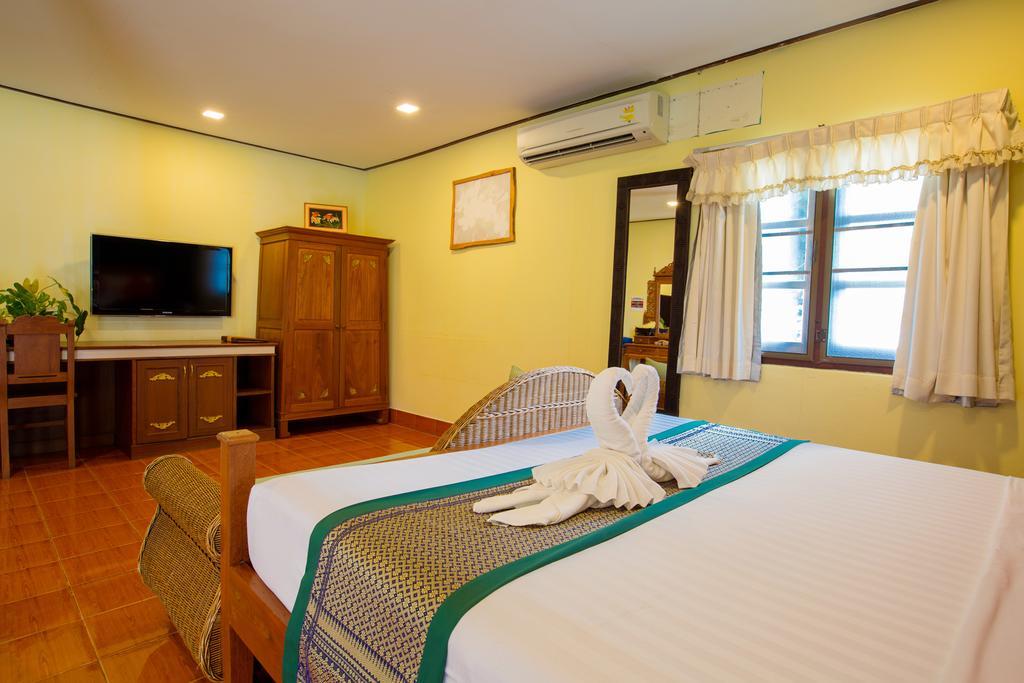 Buri Beach Resort 帕干岛 外观 照片