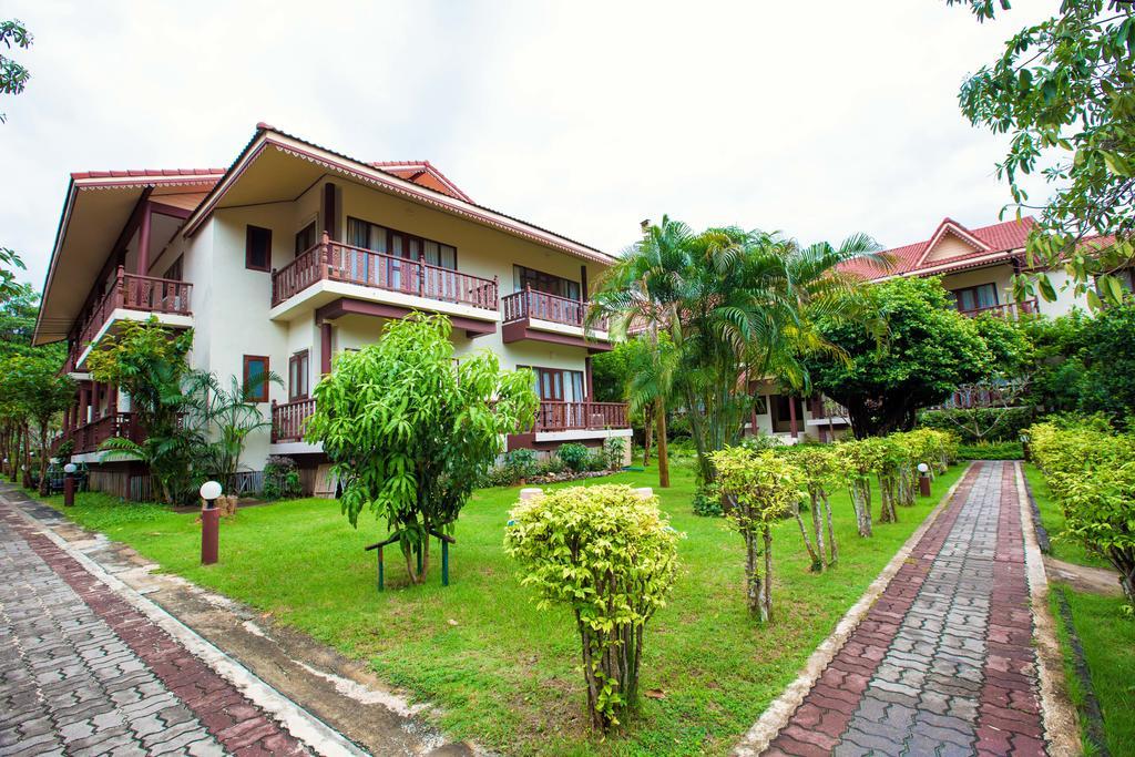 Buri Beach Resort 帕干岛 外观 照片