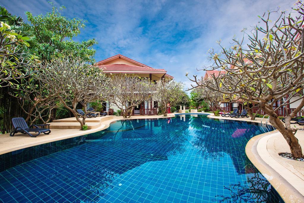 Buri Beach Resort 帕干岛 外观 照片