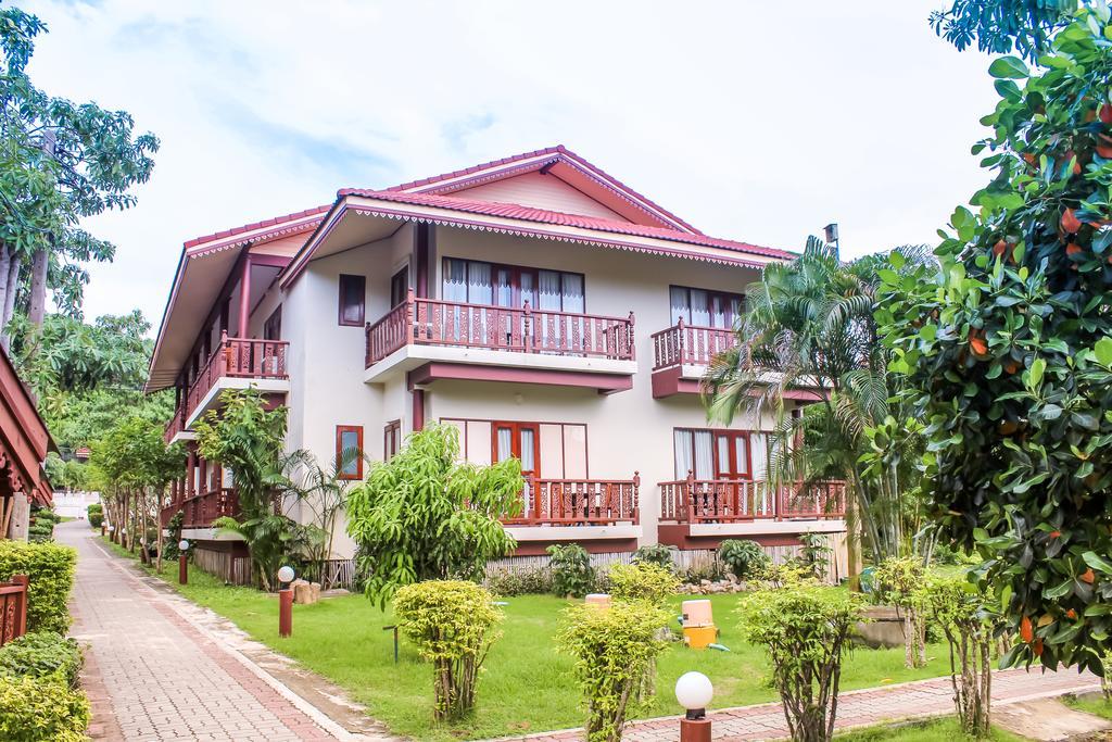 Buri Beach Resort 帕干岛 外观 照片