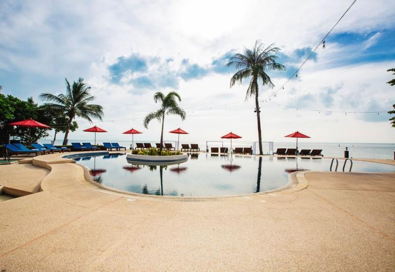 Buri Beach Resort 帕干岛 外观 照片